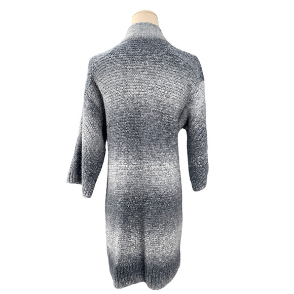 Chicos Grey Knit Thigh Length Long Sleeves Pockets Open Front Cardigan Size 0/XS - Picture 3 of 8